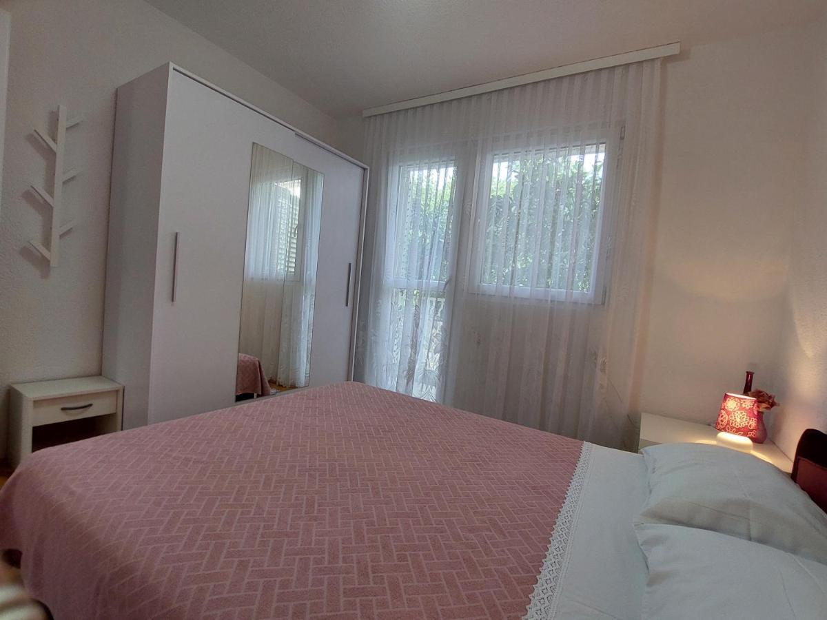 Apartment Emili Marina Εξωτερικό φωτογραφία